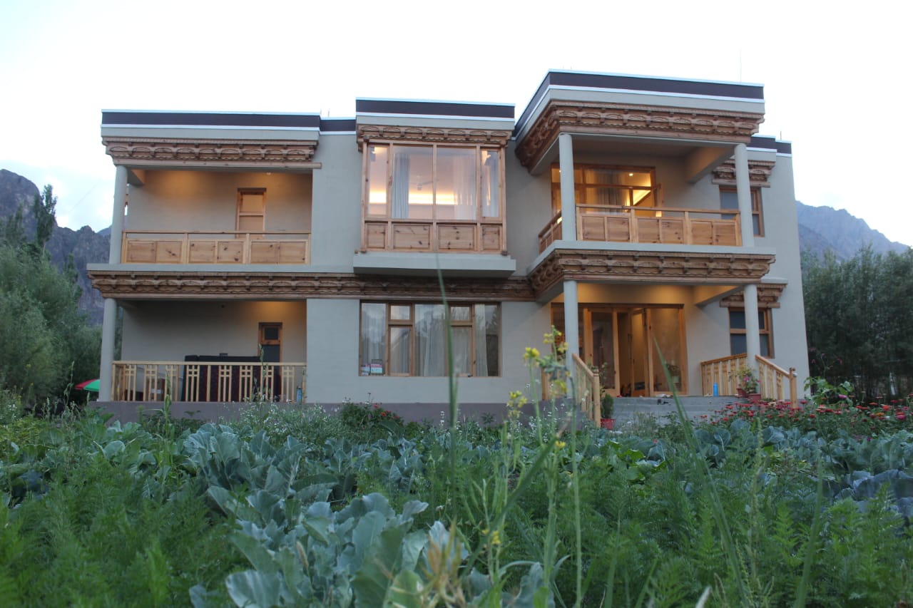 Photo 3
