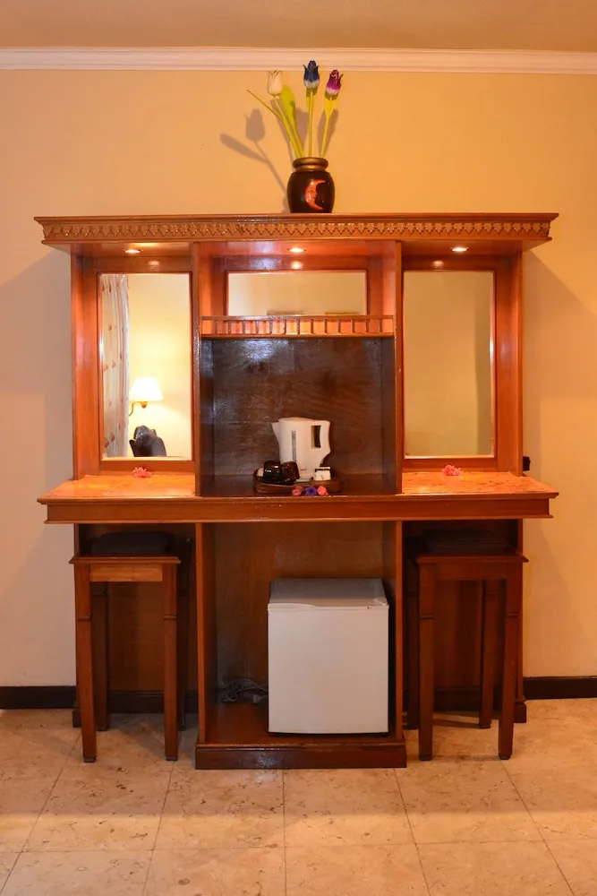 Photo 12