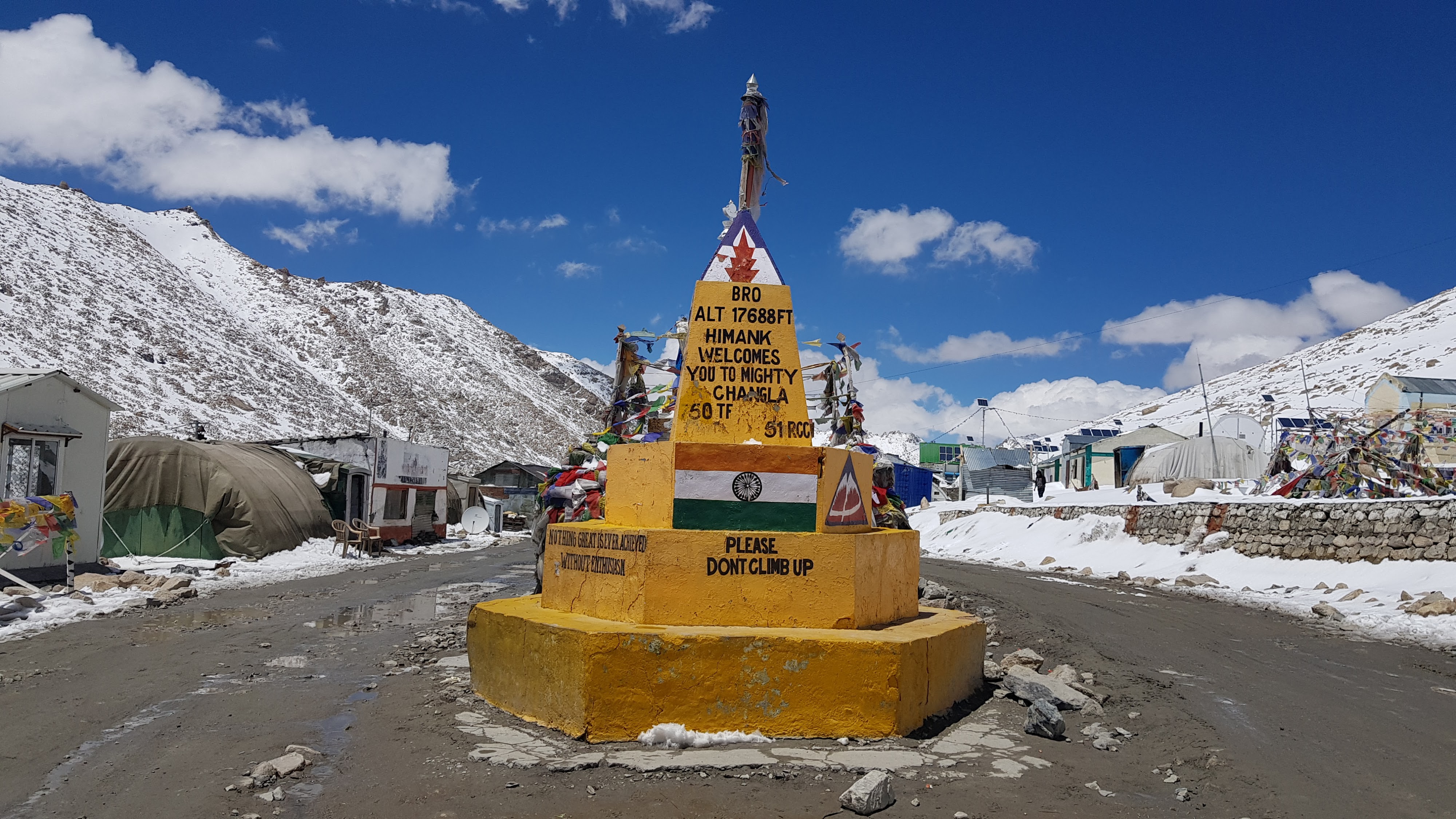 Chang La Pass